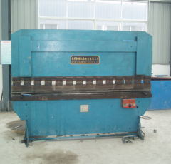 潛江華泰鋼構(gòu)折彎機